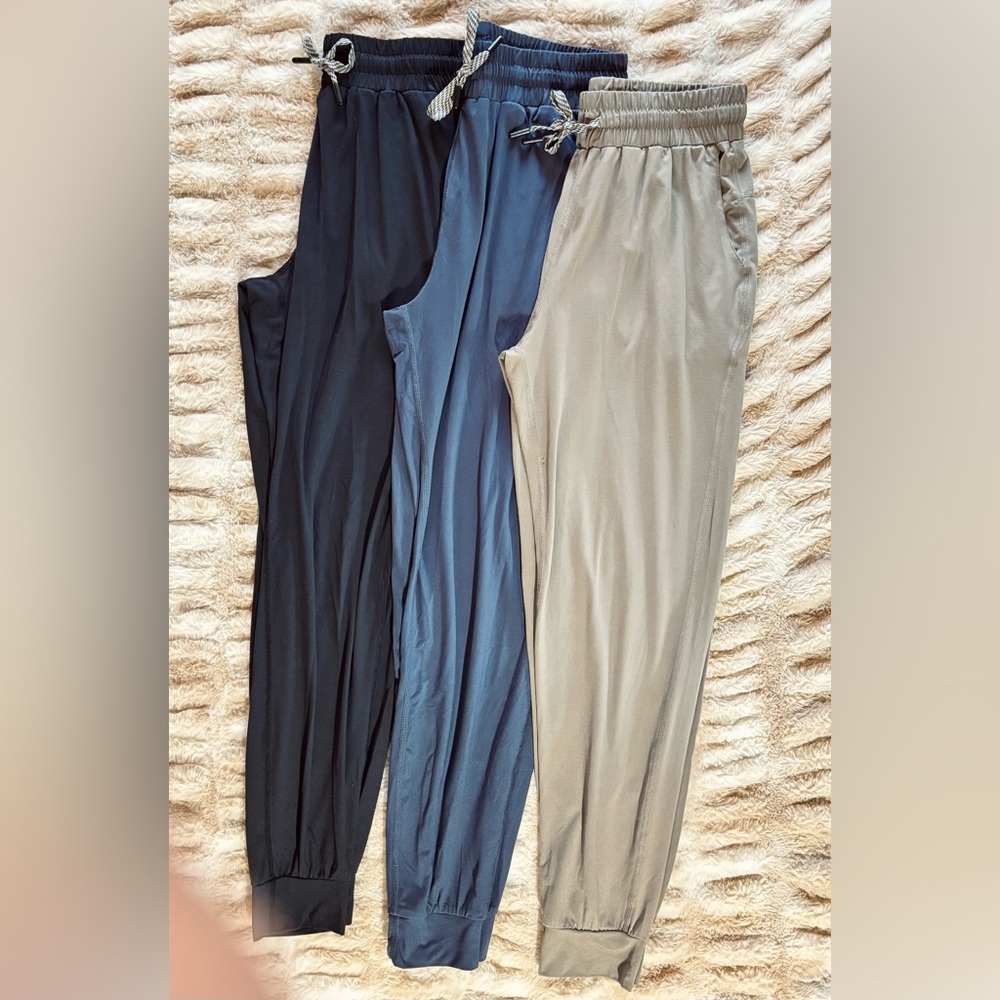 Mountain Ops - Bundle of 3 Joggers and 3 Tank Tops - Picture 3 of 4